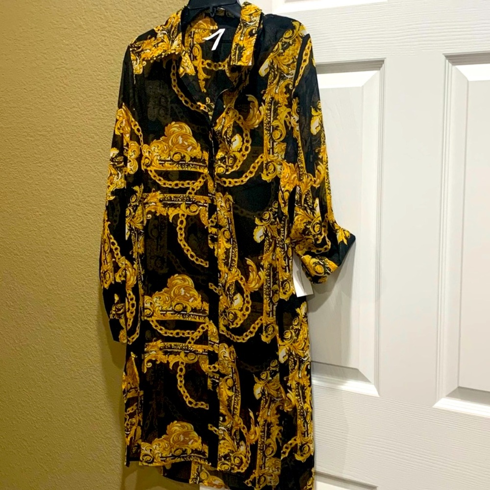 Black and Gold Chain Print Shirt Dress size M
Coverups tunic - Picture 2 of 7